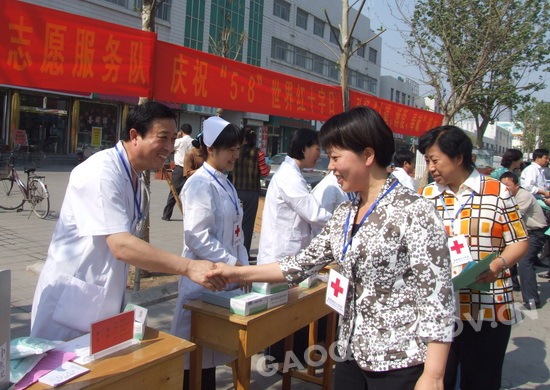 我县启动红十字日博爱月活动