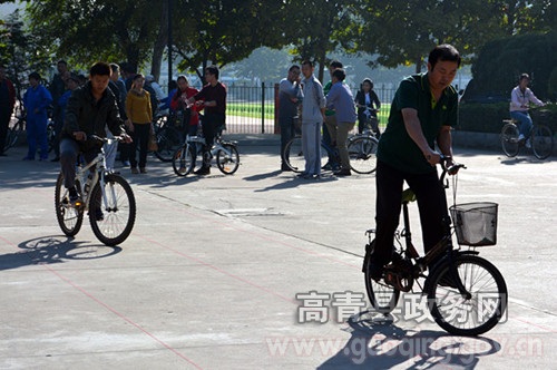 田镇街道:干部职工积极参加自行车慢骑比赛