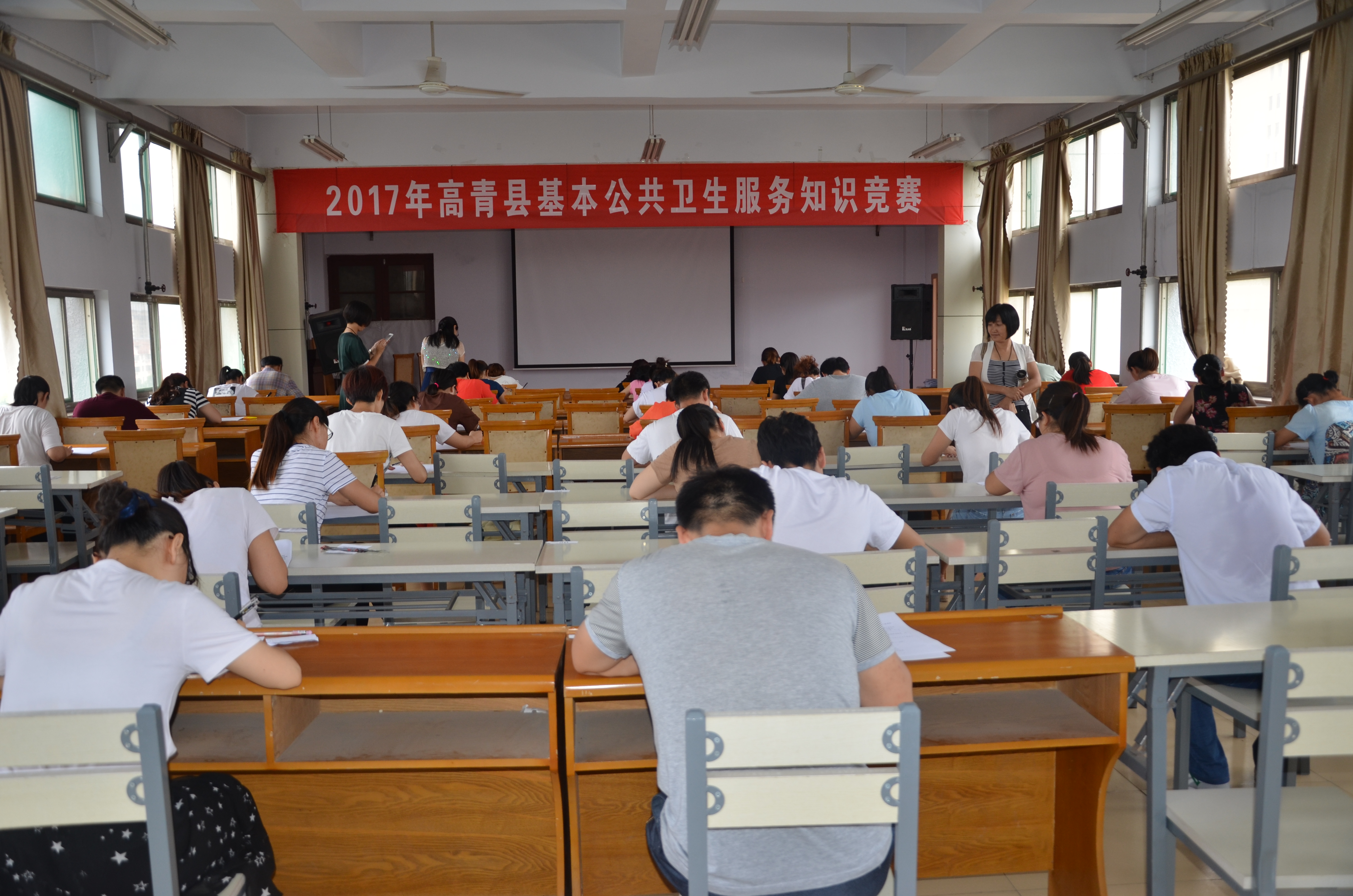 县卫计局举办全县基本公共卫生服务知识竞赛