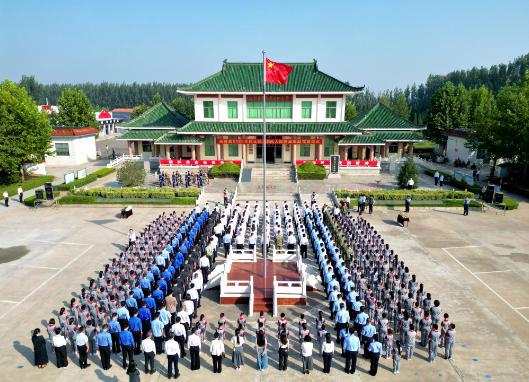 我县举行2025年烈士纪念日向人民英雄敬献花篮仪式