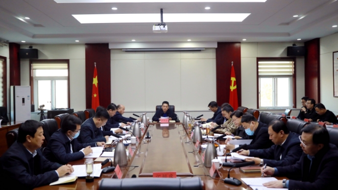 县委常委会召开会议